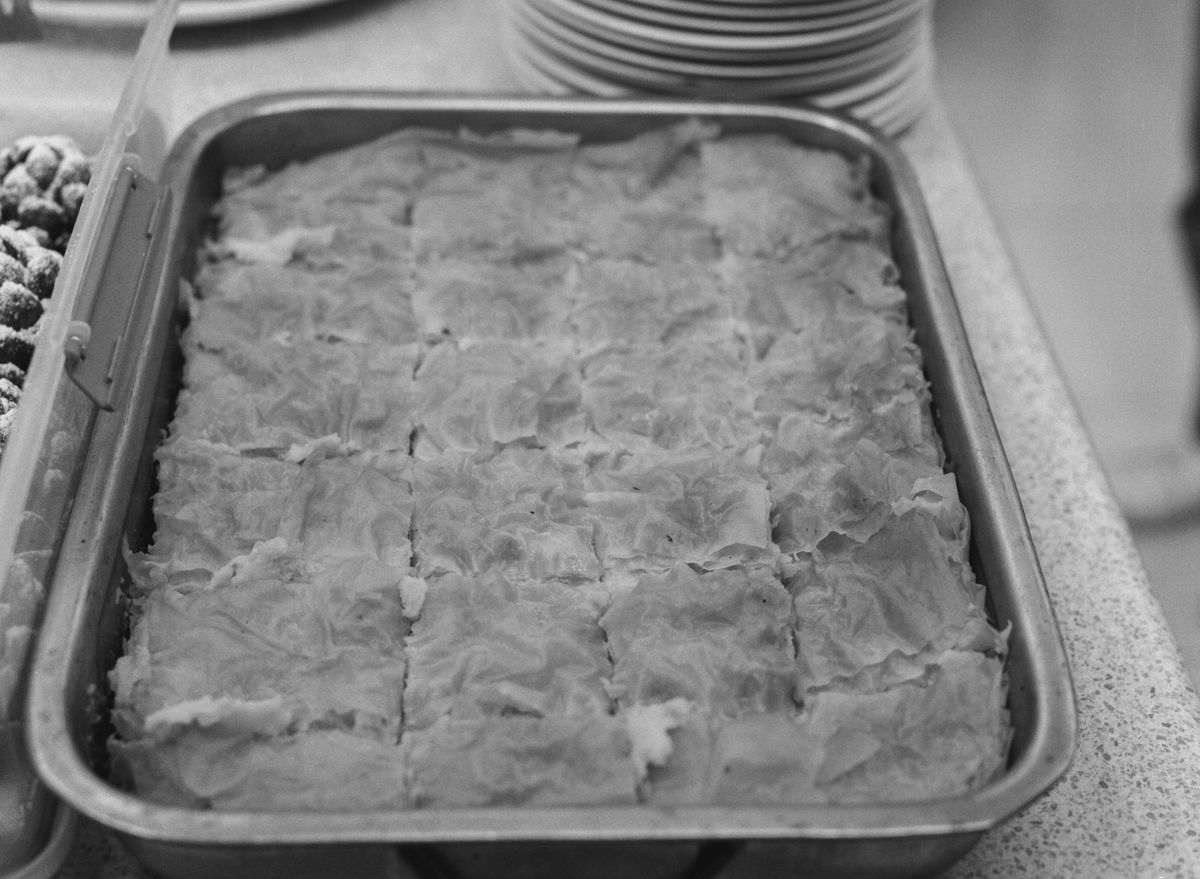 A pan of freshly made galaktompoureko